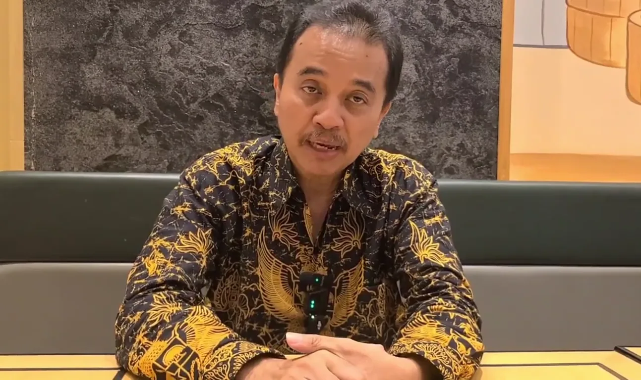 Eks Menpora, Roy Suryo. (YouTube/@indonesiamajubersamaa)
