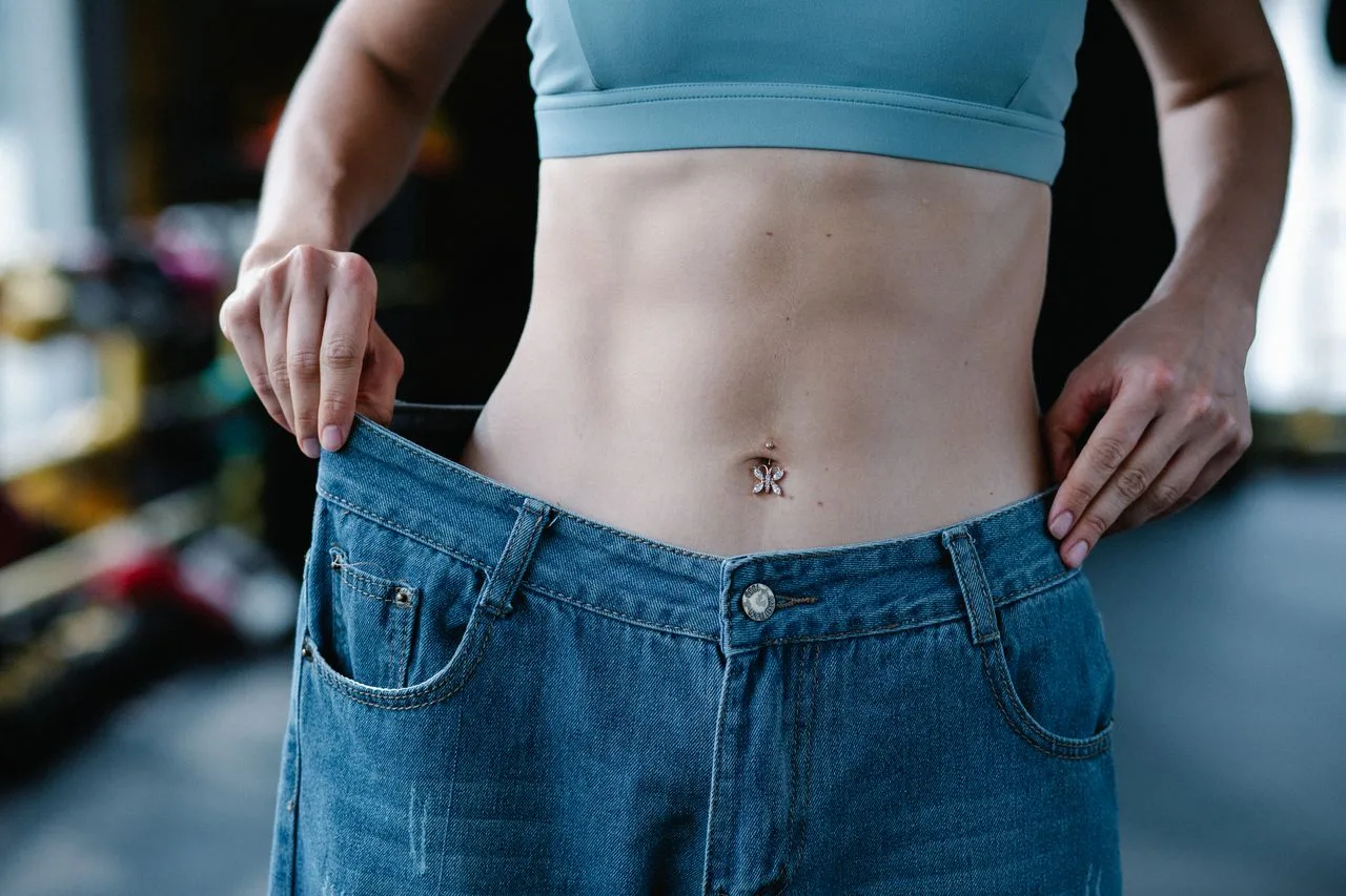 Ilustrasi seorang perempuan sedang menjalani program diet. (Foto: Pexels)