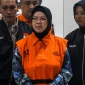 KPK menetapkan Bupati Sukoharjo Etik Suryani (ETS) sebagai tersangka dugaan korupsi pemerasan ASN.