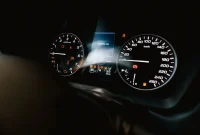 Ilustrasi Indikator Check Engine pada mobil. (Foto: Pexels)