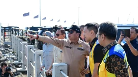 Ketua Komisi V DPR RI Lasarus saat memimpin Kunjungan Kerja Spesifik Komisi V DPR RI ke kawasan PIK 2, Kabupaten Tangerang, Provinsi Banten, Jumat (10/7/2026). (Dok. DPR RI)