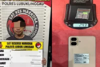Polres Lubuk Linggau menangkap seorang pria berinisial MA (33) yang diduga kuat menjadi pengedar narkotika jenis ekstasi. (Dok. Polres Lubuk Linggau)