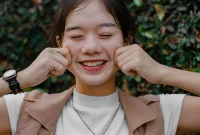 Ilustrasi smiling depression. (Foto: Pexels)