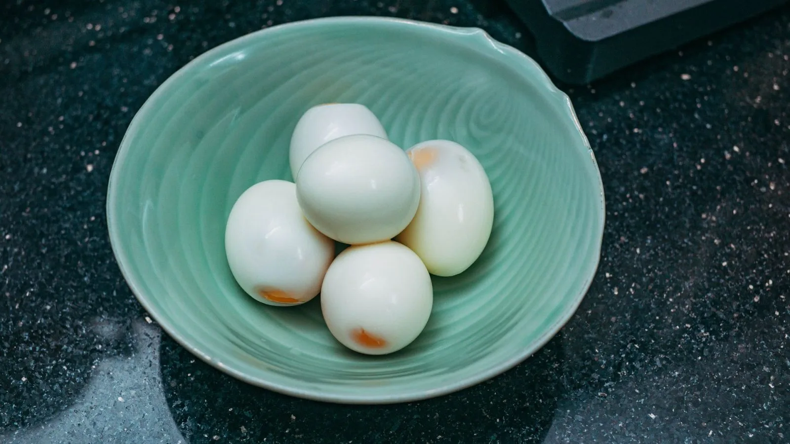 Telur rebus siap makan. (Foto: Pexels)